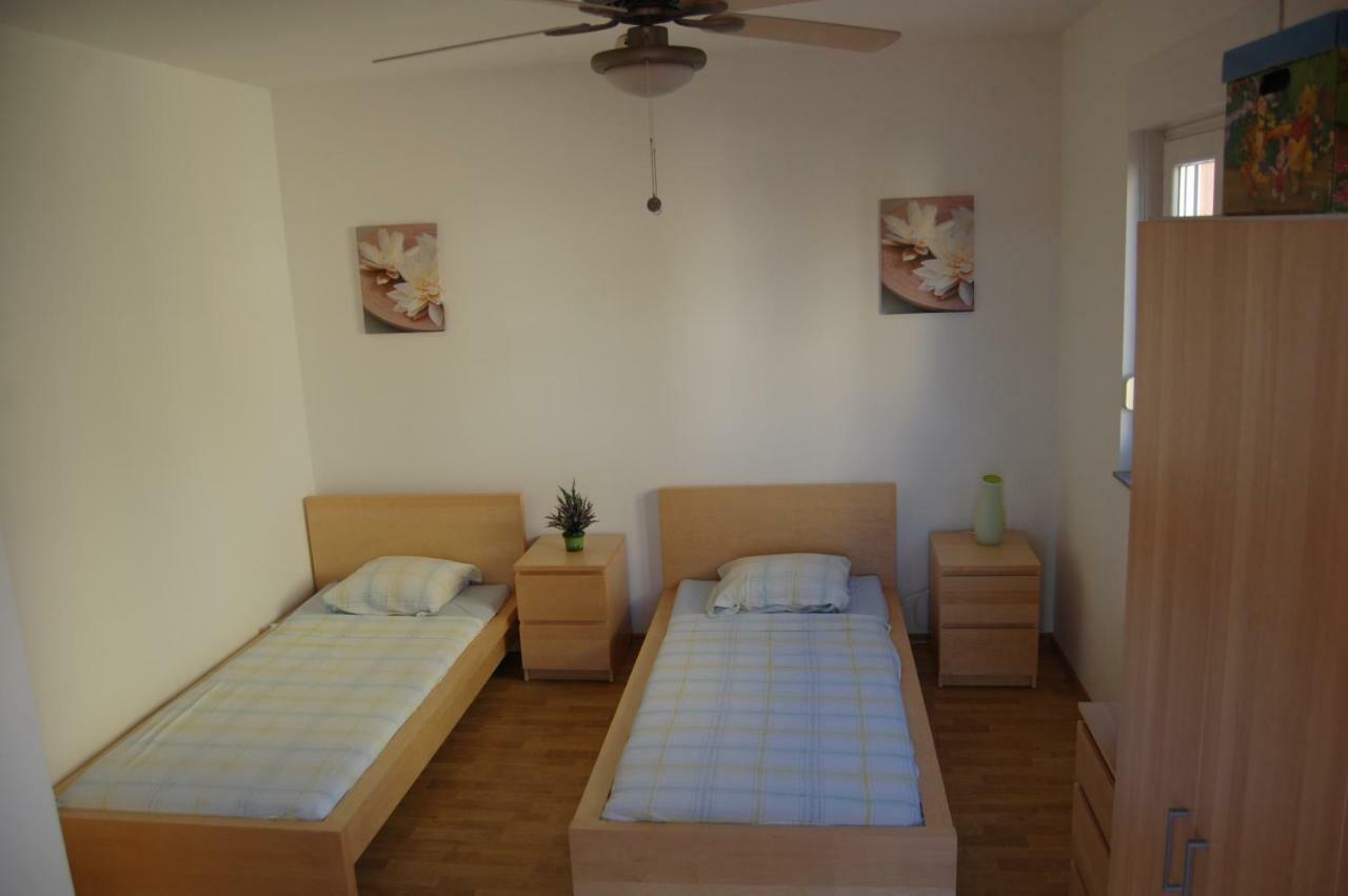 Al Capone Apartment Sveti Petar  Bagian luar foto
